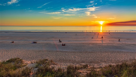 Cable Beach main beach sunset shutterstock.jpg